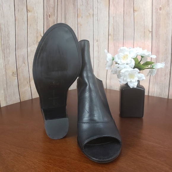 NWOB Dolce VitaLauri Open Toe Leather Bootie - Picture 6 of 6